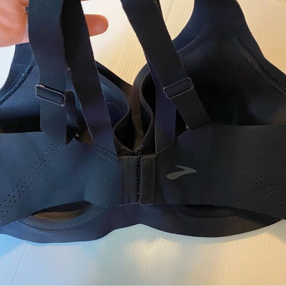 Brooks running Dare Underwire High impact Support Adjustable Sports Bra 32D - Picture 9 of 13